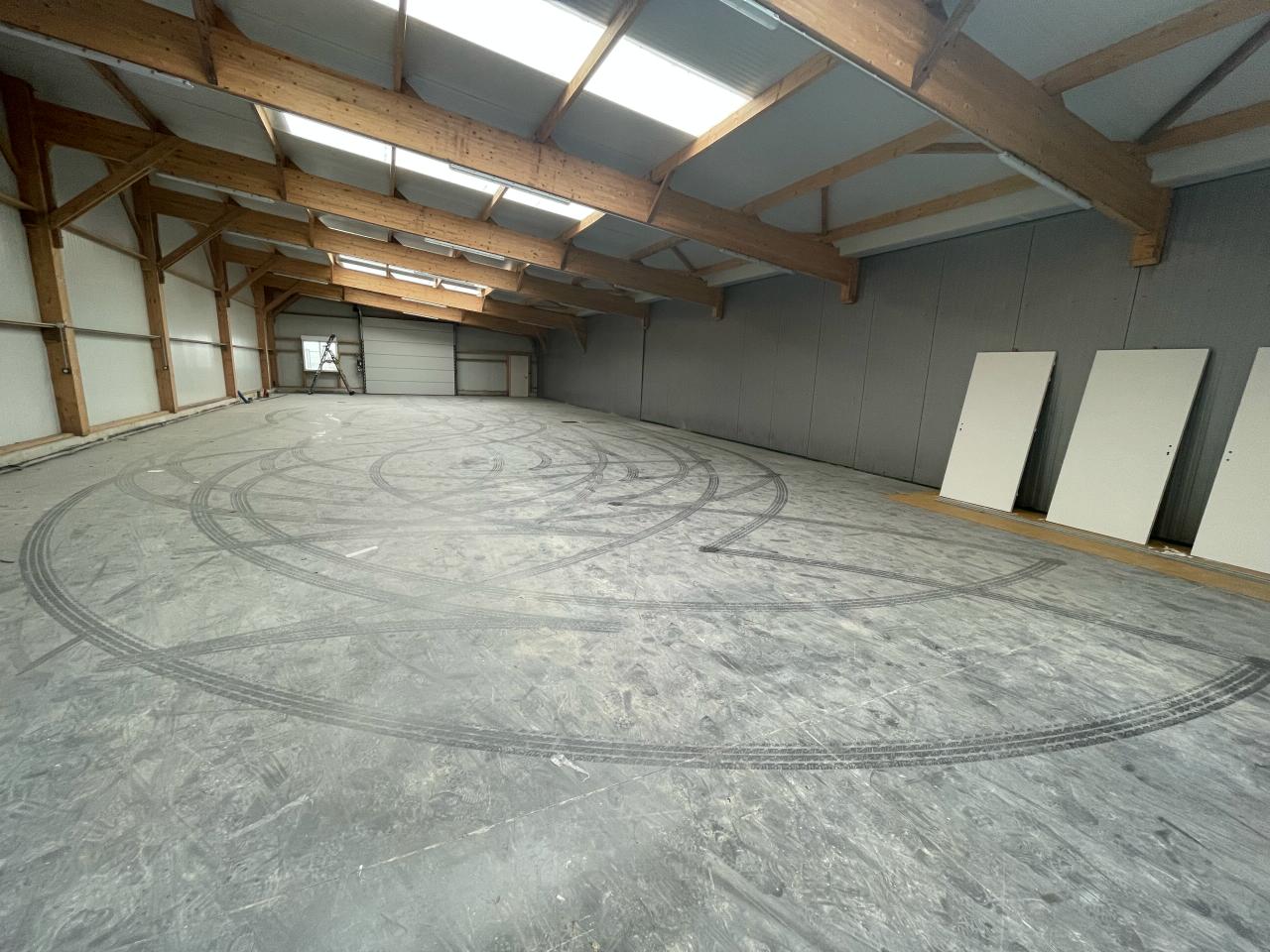 Local d'activité Noyal-Châtillon-sur-Seiche 646m² Location local d'activité Noyal-Châtillon-sur-Seiche Ille-et-Vilaine OLACT2419827 1